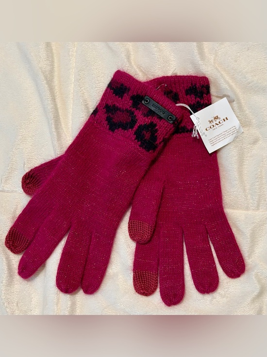 Coach Accessories - Coach Cranberry Leopard Ocelot Angora Tech Touch Gloves No. F86022